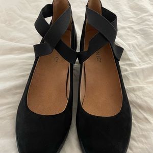 Vionic Ellery Wedge - Never worn! Sz 7